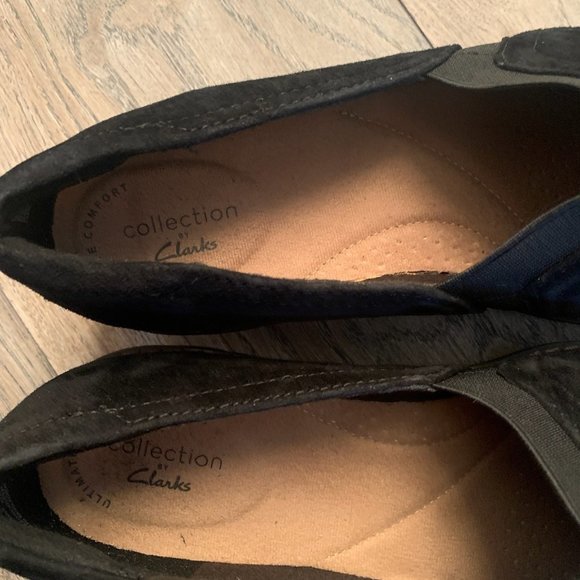 NEW CLARKS AIRABELL MID SLIP ON SUEDE LEATHER WEDGE SHOES BLACK 7.5M - Picture 10 of 14